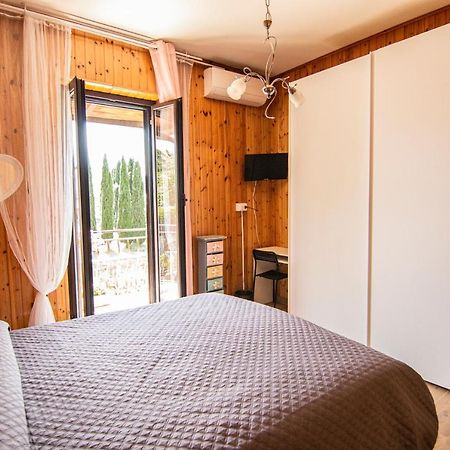 Yourquadrarooms B&B Roma Esterno foto