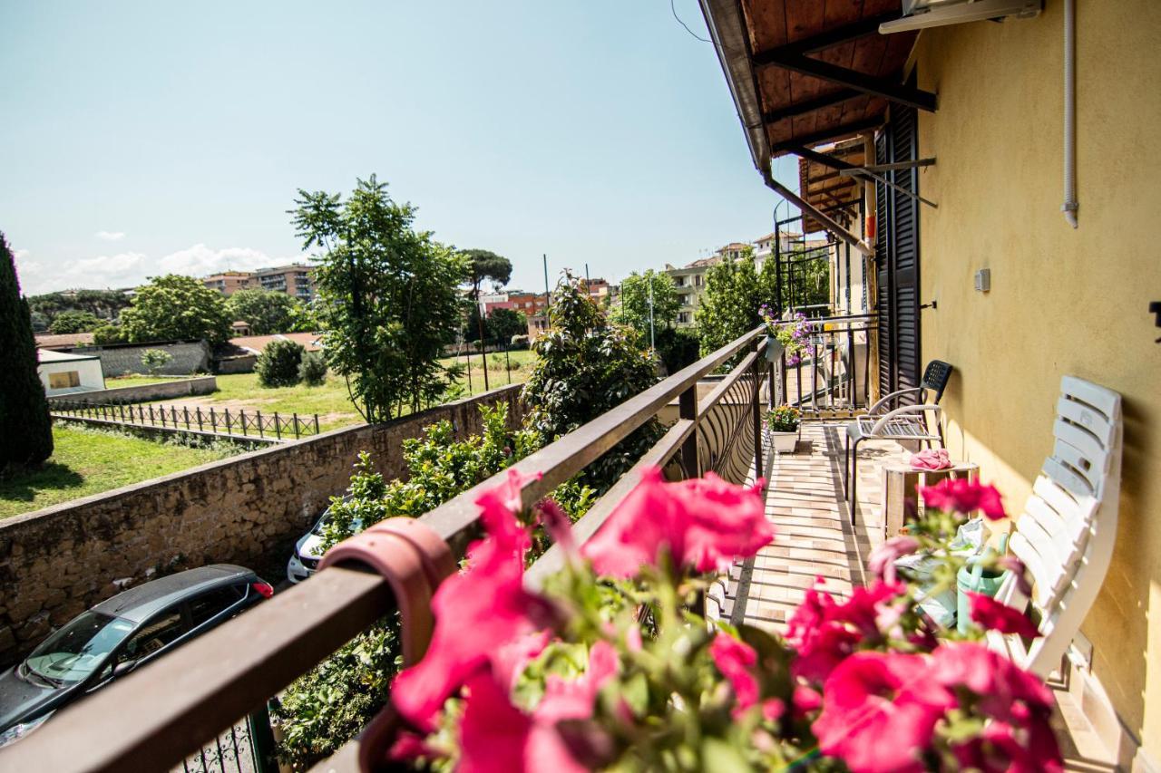 Yourquadrarooms B&B Roma Esterno foto